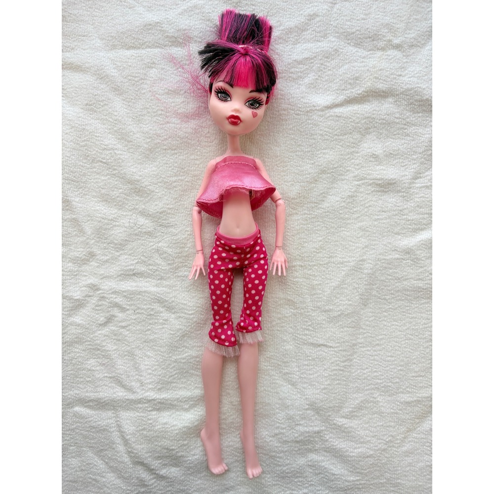 Monster High Draculaura Dead Tired Doll G1 Pink Polka Dot Pajamas